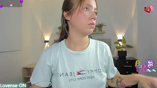 nataly_rodri Adlı Modelin Canlı XXX Sohbeti