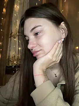 MrrKate webkamerás műsora