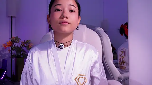 Pertunjukan Kamera Web littlee_Sophi_