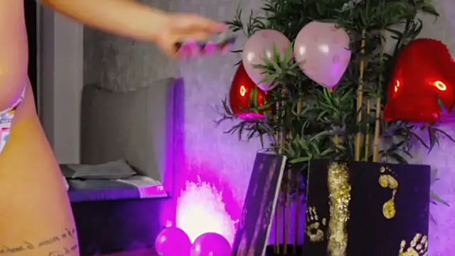 AmisRayy élő XXX-chatje