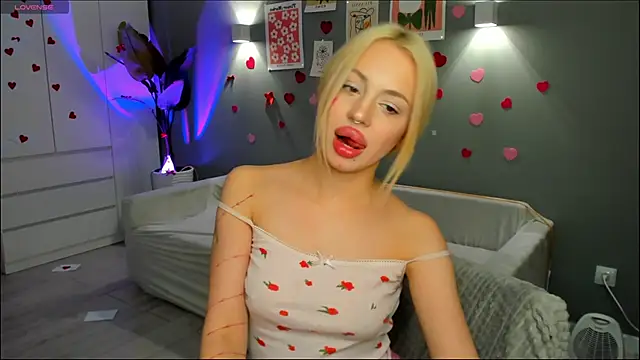 Luna_BeverlyのライブXXXチャット