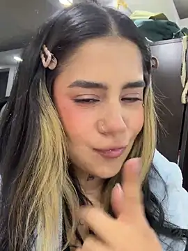 NatQueen Obrolan Langsung XXX