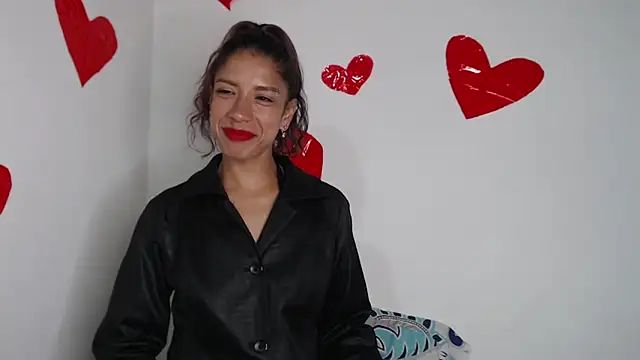 XXX chat uživo modela astrid_miller_1