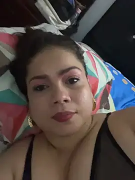 Pokazy przed kamerką – LunaScarlet_hot