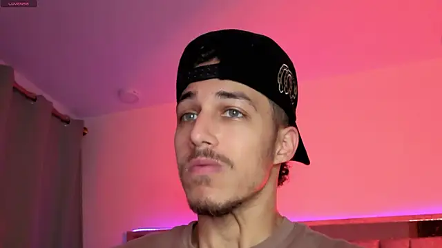 orionblaze69_'s Live XXX Chat