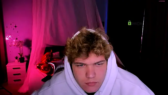 Chat +18 de lucas_long_ ao vivo