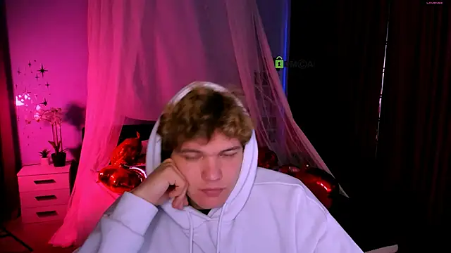 Chat +18 de lucas_long_ ao vivo