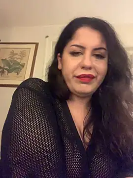 Chatroom XXX en direct de holyeroticss