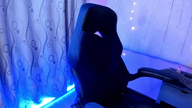 Chatroom XXX en direct de Dakashyten