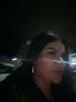 Issane_Peru Chat XXX live