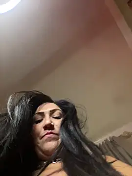 Chatroom XXX en direct de LittleMissEeve