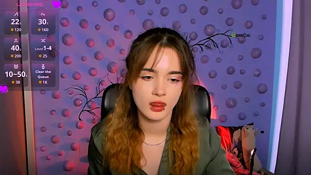 liana_kisses élő XXX-chatje