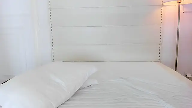 NoraAddams: απευθείας συνομιλία ΧΧΧ