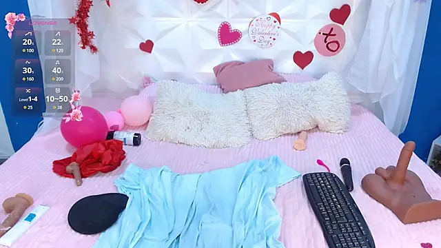 adisson_petite1 Adlı Modelin Canlı XXX Sohbeti