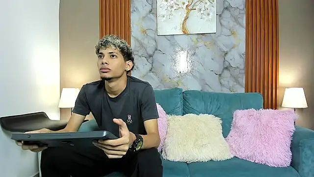 YOUNG_BOYS_HELL Webcam show