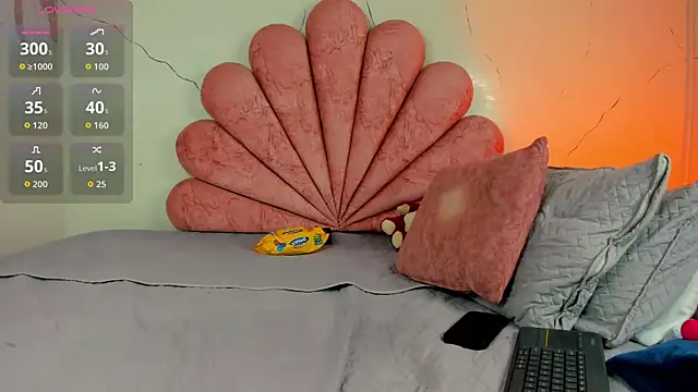 NiickyJones: онлайн-секс-чат