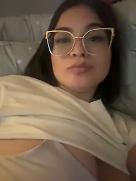 CamilaSofiia's Live XXX Chat