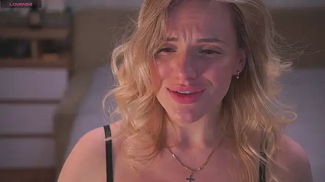 Show modela Vanille_Mystery na web-kameri