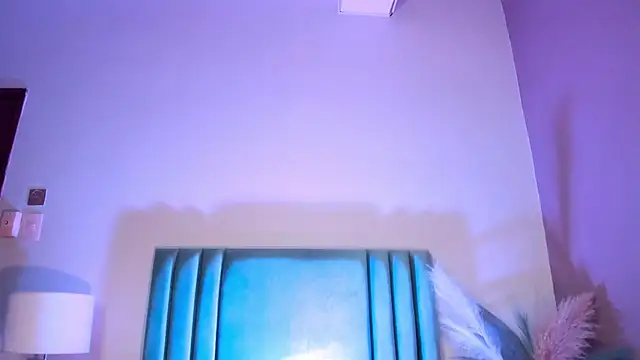 LilithEsme: онлайн-секс-чат