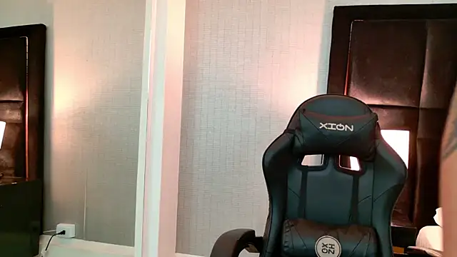 Chat +18 de EllaEvanz ao vivo