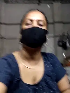 Jyoti_Roy_ élő XXX-chatje