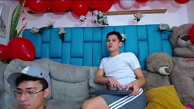 Hot_Boys_Latinos_X: вебкам-шоу