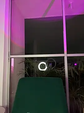 Czat XXX na żywo – alesziarose_