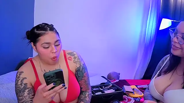 KittyTatts Live XXX-chat