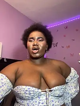 DILAY_XXX Adlı Modelin Canlı XXX Sohbeti