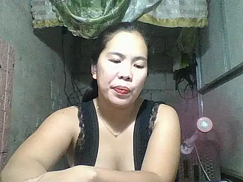 Show modela pinaysinglemommm na web-kameri