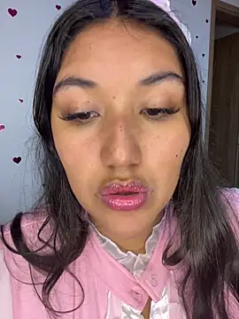 SharaRous' Live XXX Chat