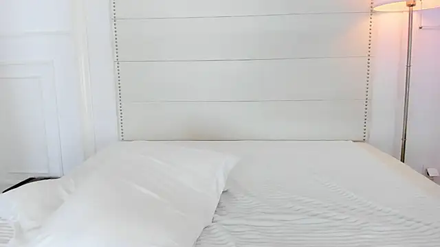 NoraAddams: онлайн-секс-чат