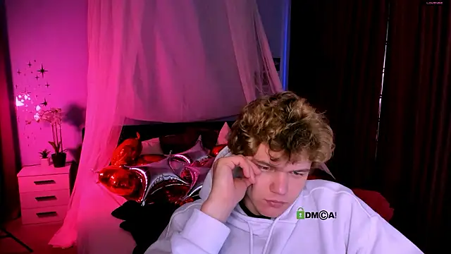 lucas_long_ Live XXX Chat