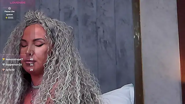 แชท XXX สดของ Sierra_Quinn