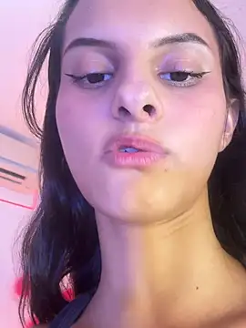 ninaht Show in webcam