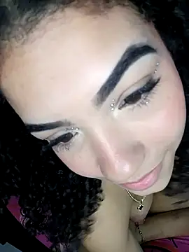 CurlyBitch's Webcam Show