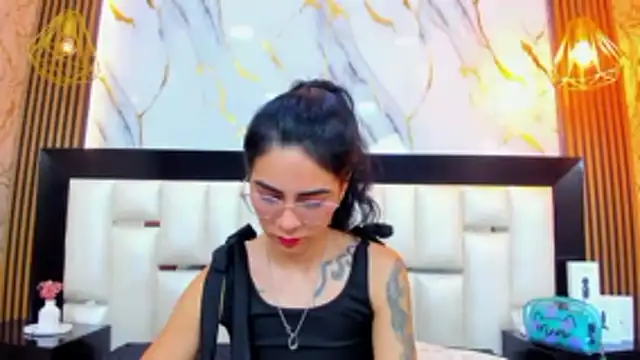 NicoleEsposito Chat XXX in diretta