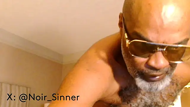sinnernoir's Live XXX Chat