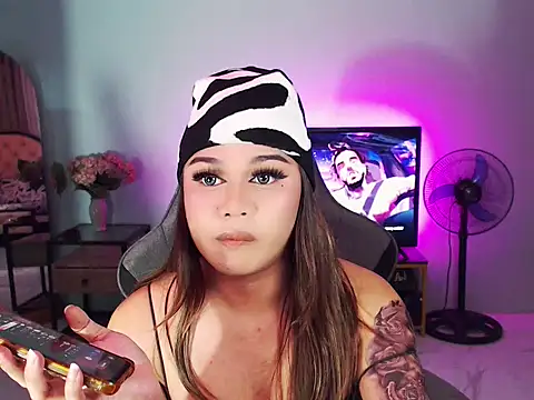 Вебкам-шоу SexxyTsLoverr