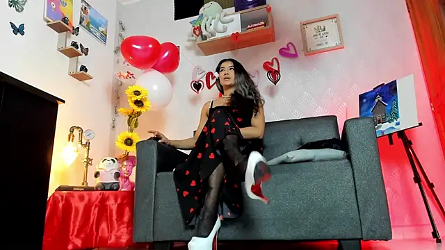 Alaia_Love77のライブXXXチャット