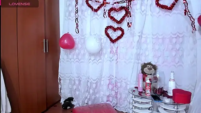 Chatroom XXX en direct de MonicaSex_