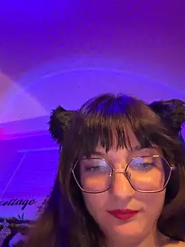 urpuppymoon Adlı Modelin Canlı XXX Sohbeti