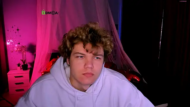 lucas_long_n Webbikameraesitys