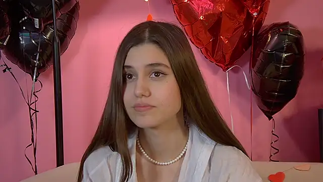 ArianaAllens Adlı Modelin Canlı XXX Sohbeti