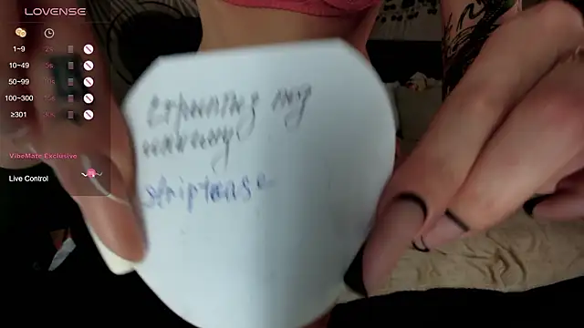 XXX chat uživo modela Kira_Key