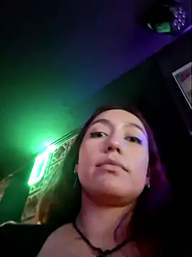 Živý XXX chat Eveeelyn25