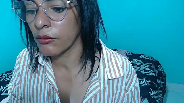 kateleyagrey – Naživo XXX chat