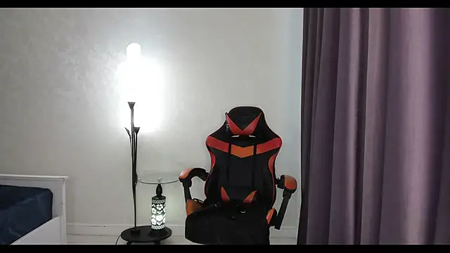 Chat +18 de Missykitty01 ao vivo