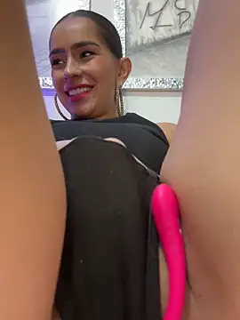 Mau_White Adlı Modelin Canlı XXX Sohbeti