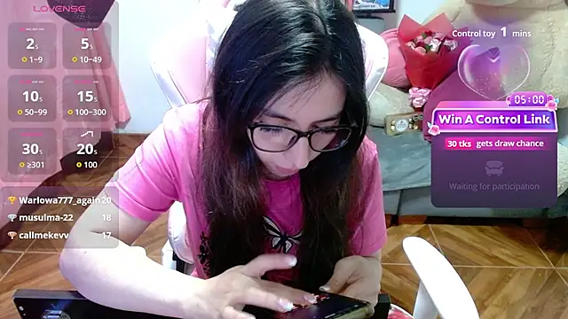 XXX chat uživo modela Maggie_Fox3